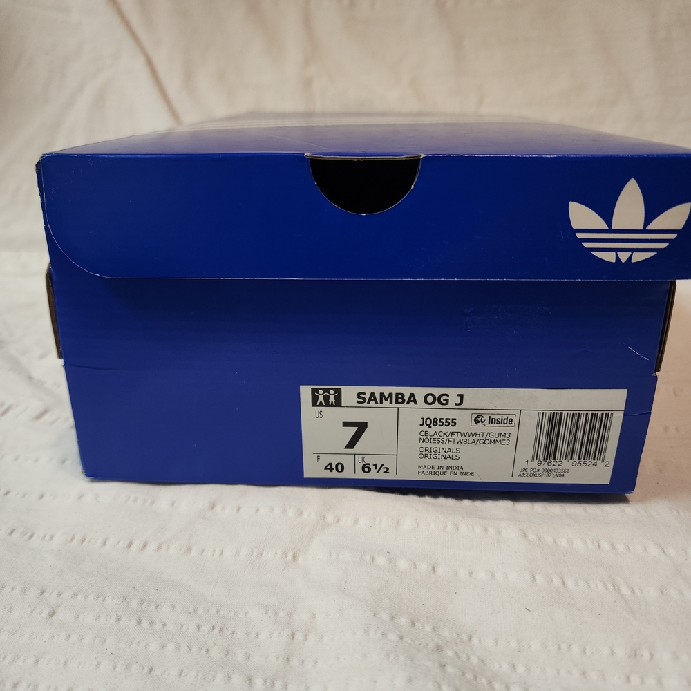 Adidas Women Samba Classic Sneakers - Black & Tan - Picture 10 of 16